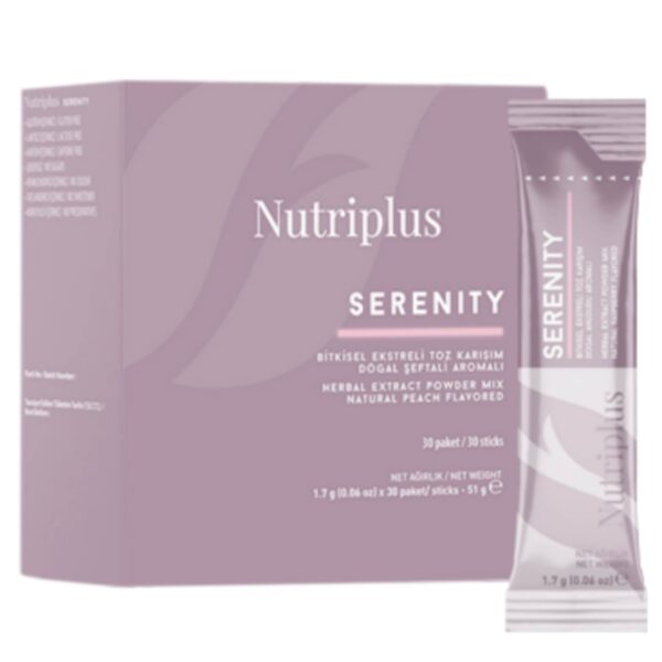 Za one koji žele da budu u formi, Nutriplus vam donosi Serenity biljne čajeve koji su kreirani kao savršena kombinacija pravih biljaka u pravim razmerama. Serenity biljni čaj 30×1,7g sa ukusom maline. Prednosti Serenity čaja: Deluje diuretički i uklanja toksine ,odličan je za program detoksikacije, ubrzava metabolizam i ima efekat sagorevanja masti, podržava opšte zdravstveno stanje. Upotreba: Pomešajte jednu kesicu čaja (1,7g) sa 350ml hladne ili vruće vode. Pogodno za starije od 18 godina. Osnovni sastojci: Crni čaj deluje antioksidantno, reguliše nivo šećera u krvi i podržava kardiovaskularno zdravlje. Zeleni čaj pomaže u mršavljenju. Odličan je diuretik i pomaže da se rešite edema. Borac protiv stresa i deluje umirujuće. Kardamom pomaže kod probavnih smetnji i nadimanja. Ima i antiseptičko delovanje. Slez sprečava zatvor, mučninu i povraćanje. Poboljšava rad želuca i creva. Hibiskus balansira krvni pritisak, snižava holesterol, diuretik je, rasterećuje probavni sistem i olakšava zatvor i nadimanje.